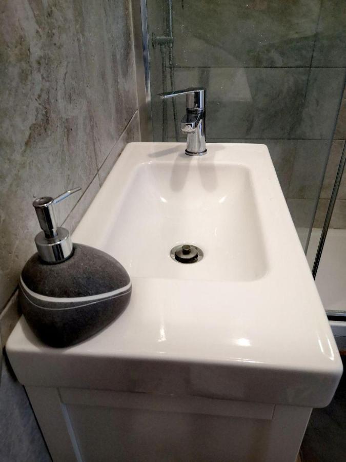 Camera E Bagno Privato A 3 Minuti Dalla Stazione Bologna Exterior foto